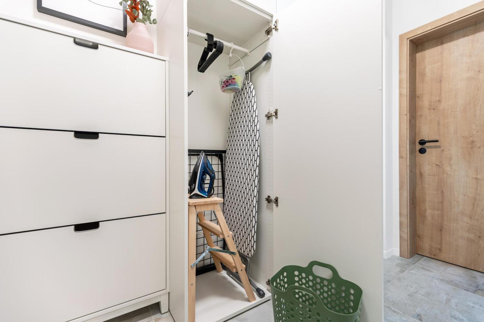 Fully Equipped Apartments With Terraces, Free Garage Parking, Netflix & Ac - By Apartmany Slapanice Cz Exterior foto